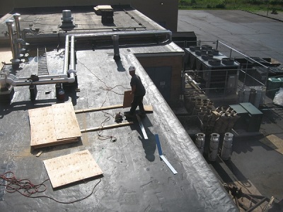 Fall Protection Violation on Roof